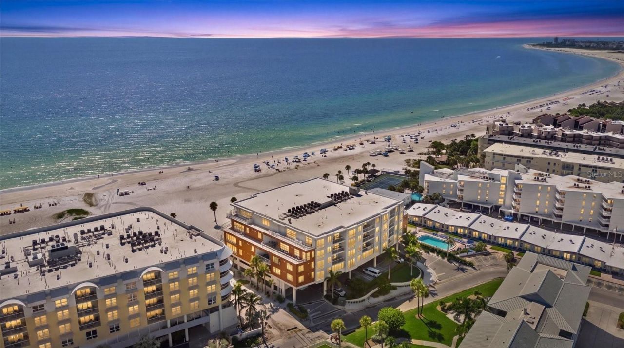 1035 Seaside Drive, Unit 502, Sarasota, FL 34242 Photo