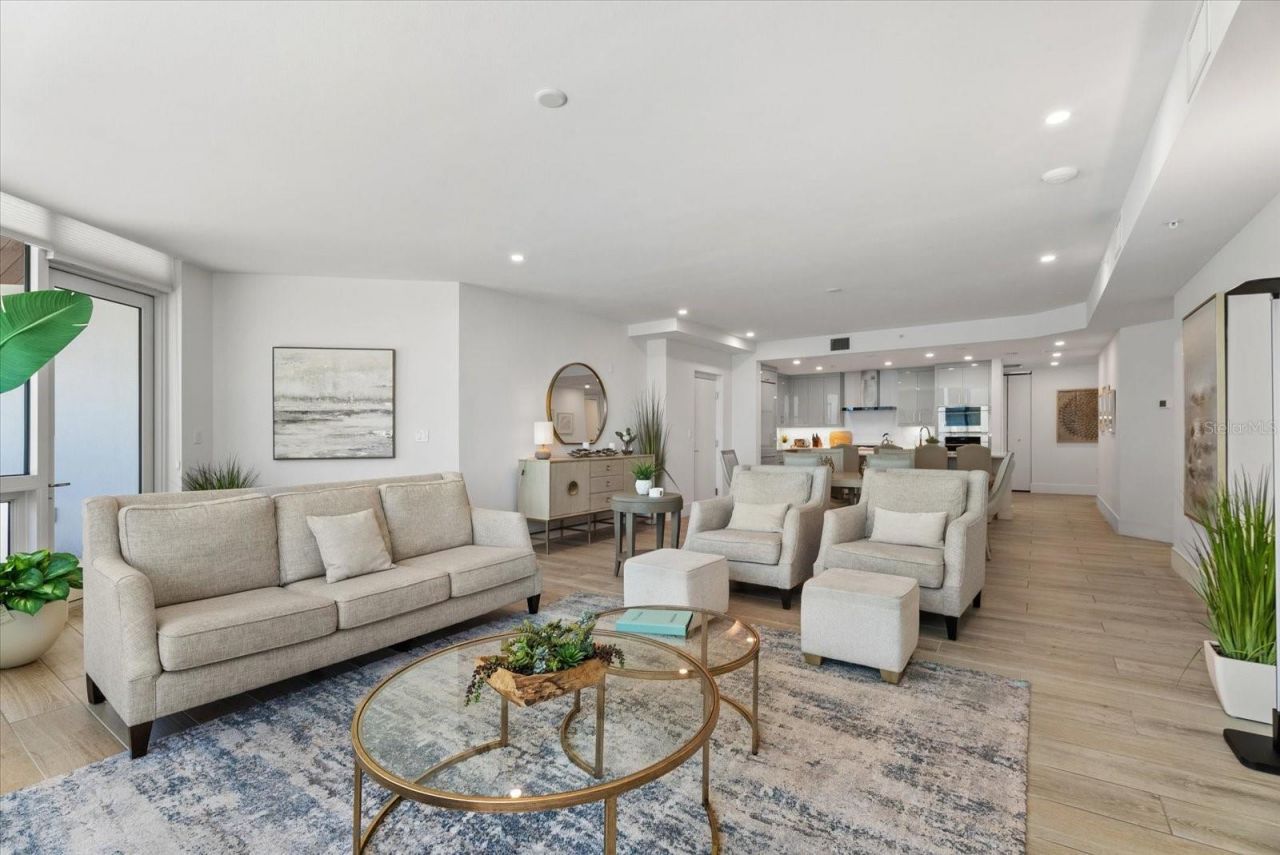 1035 Seaside Drive, Unit 502, Sarasota, FL 34242 Photo