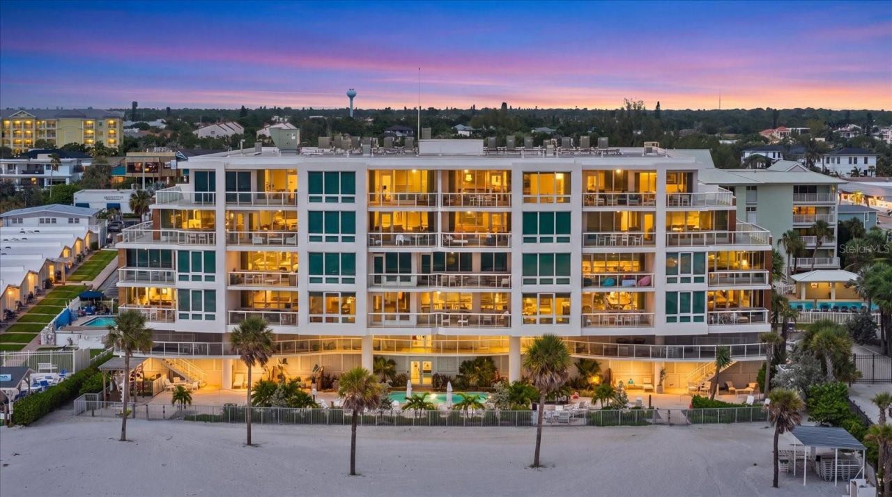 1035 Seaside Drive, Unit 502, Sarasota, FL 34242 Photo