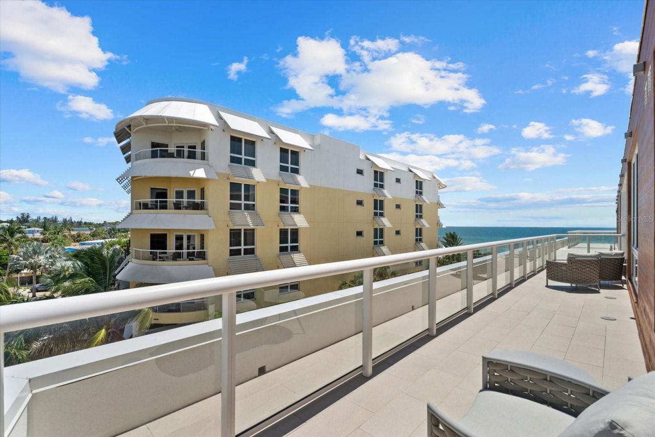 1035 Seaside Drive, Unit 502, Sarasota, FL 34242 Photo