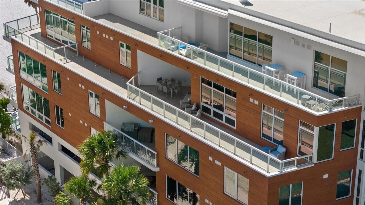 1035 Seaside Drive, Unit 502, Sarasota, FL 34242 Photo