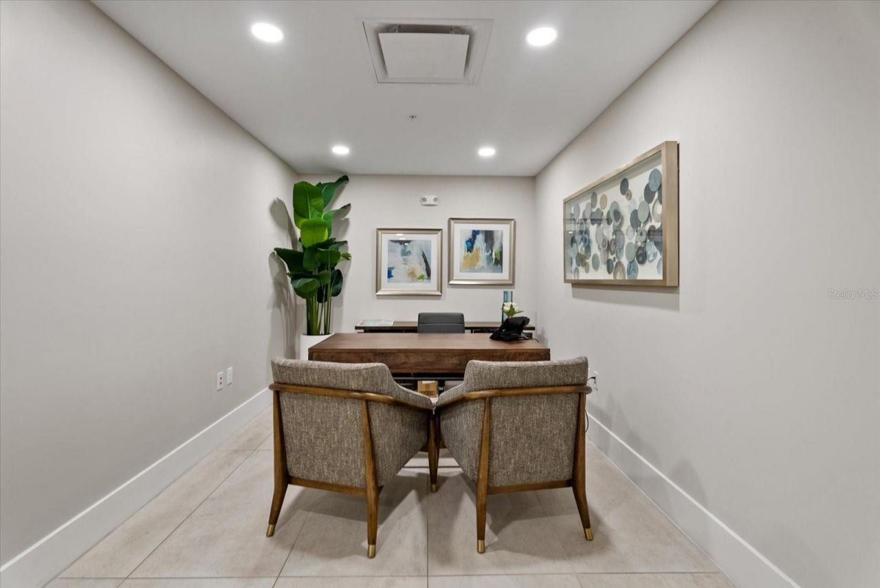 1035 Seaside Drive, Unit 502, Sarasota, FL 34242 Photo