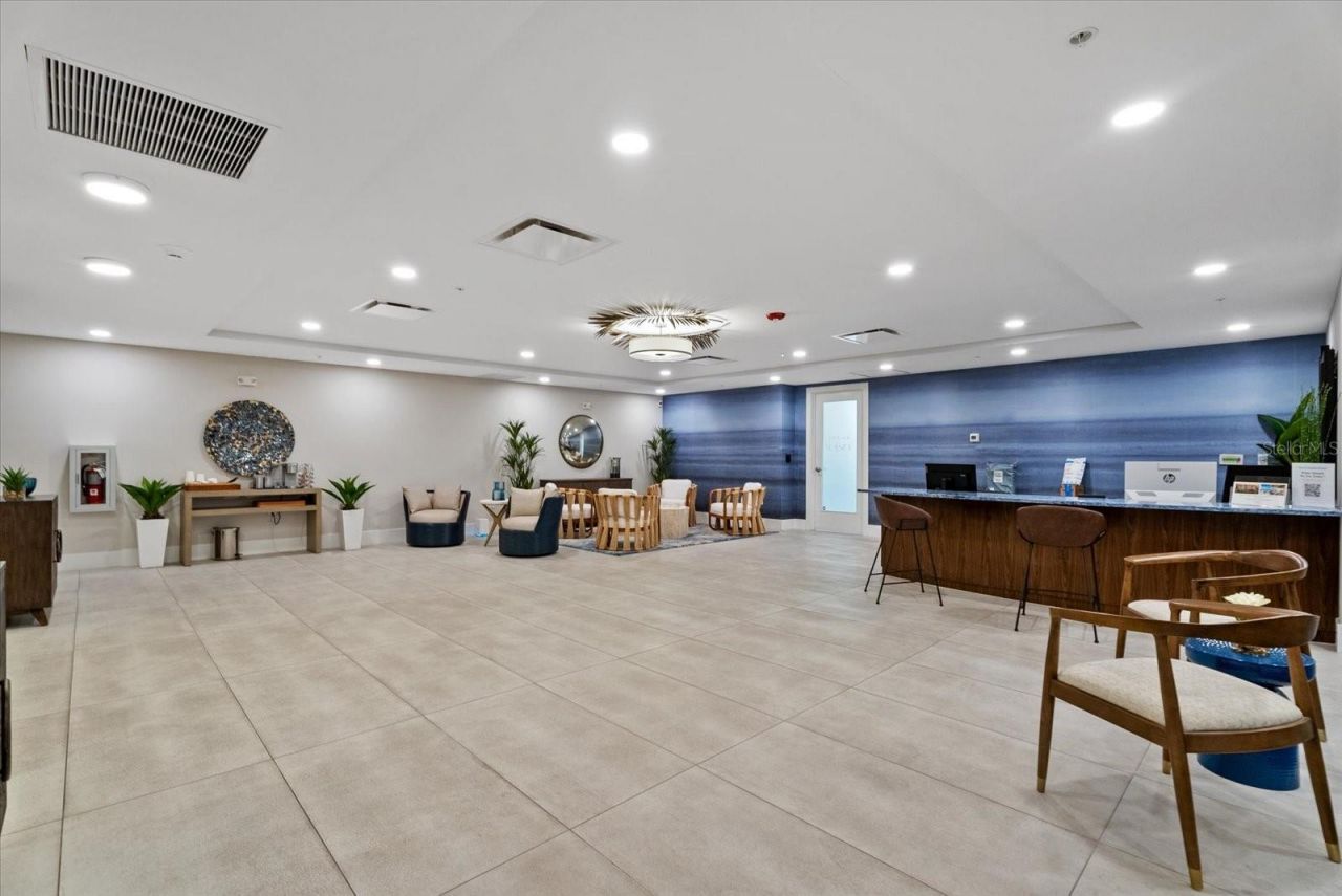 1035 Seaside Drive, Unit 502, Sarasota, FL 34242 Photo