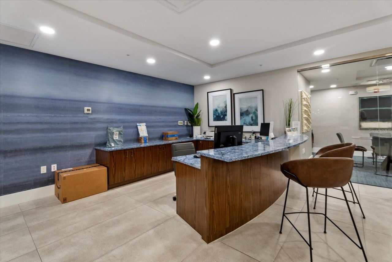 1035 Seaside Drive, Unit 502, Sarasota, FL 34242 Photo