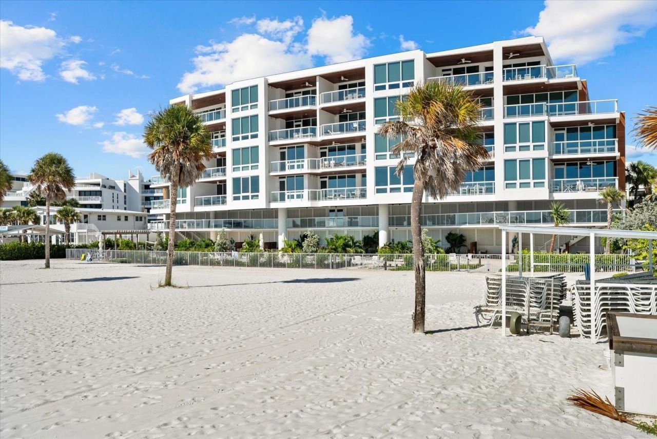 1035 Seaside Drive, Unit 502, Sarasota, FL 34242 Photo