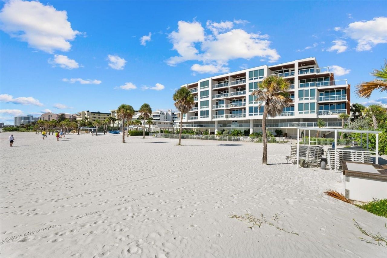 1035 Seaside Drive, Unit 502, Sarasota, FL 34242 Photo