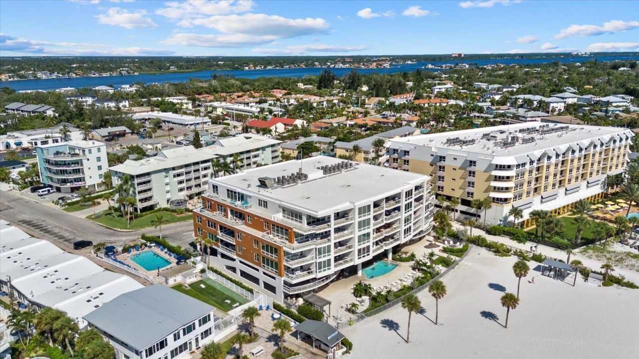 1035 Seaside Drive, Unit 502, Sarasota, FL 34242 Photo