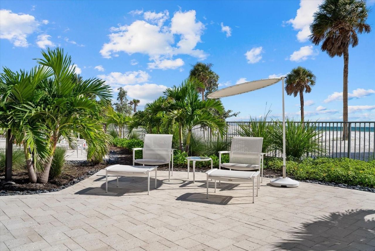 1035 Seaside Drive, Unit 502, Sarasota, FL 34242 Photo