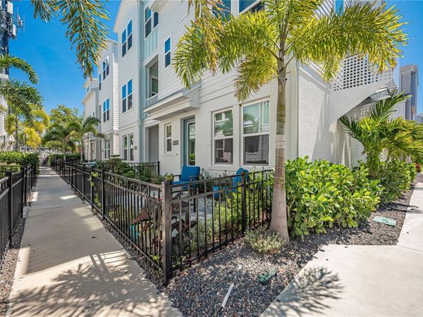 2400 EZZELL COURT, SARASOTA, FL 34237