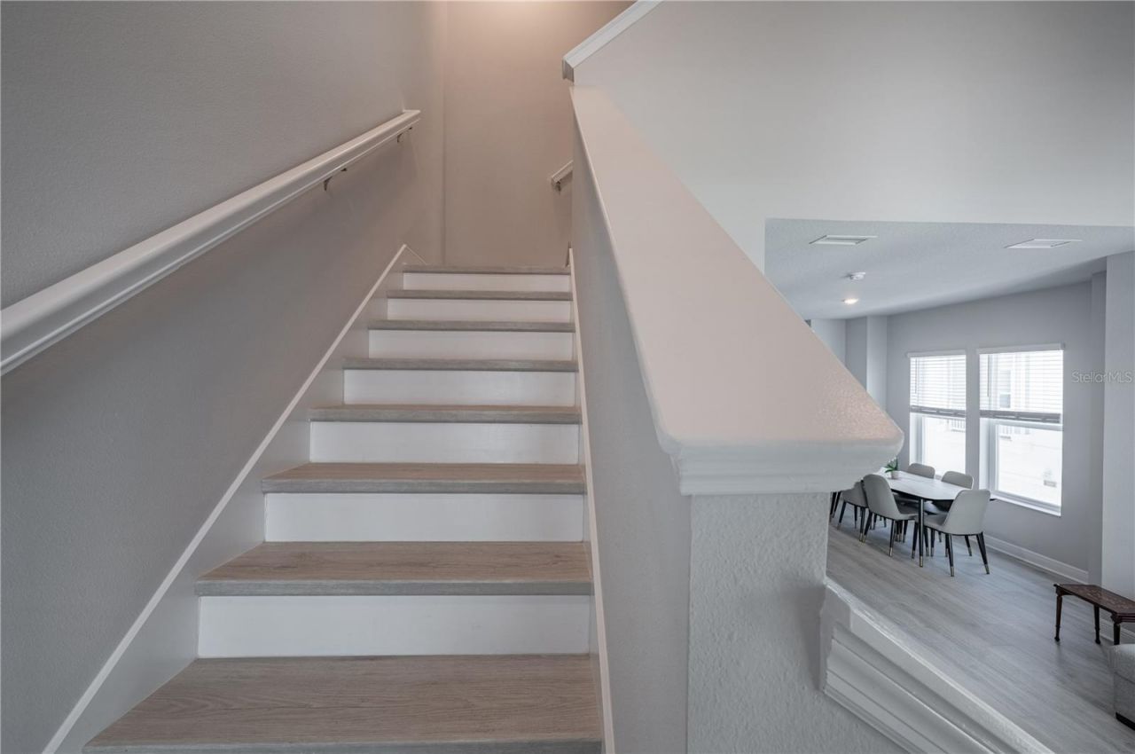 2400 Ezzell Court, Sarasota, FL 34237 Photo