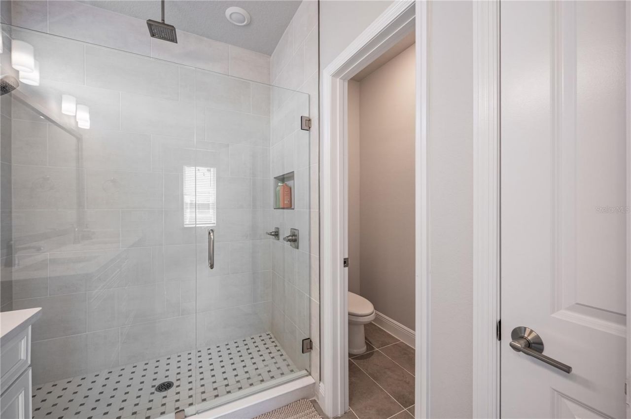 2400 Ezzell Court, Sarasota, FL 34237 Photo