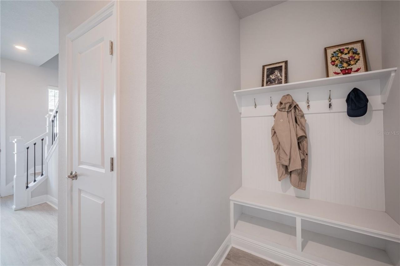 2400 Ezzell Court, Sarasota, FL 34237 Photo