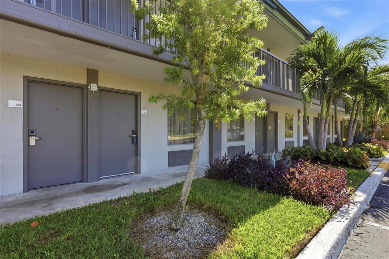 7150 N Tamiami Trail, Unit S511, Sarasota, FL 34243 Photo
