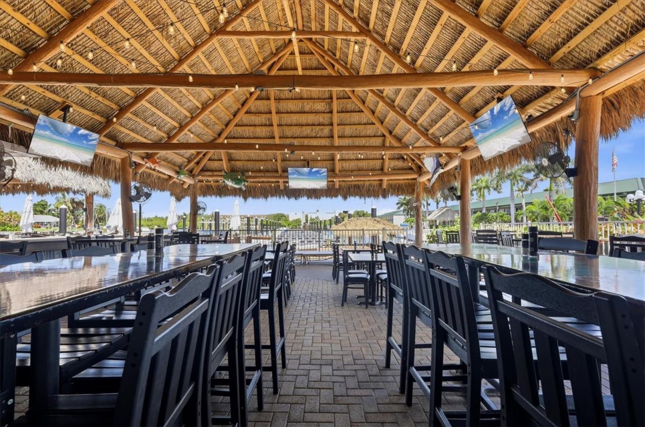 7150 N Tamiami Trail, Unit S511, Sarasota, FL 34243 Photo