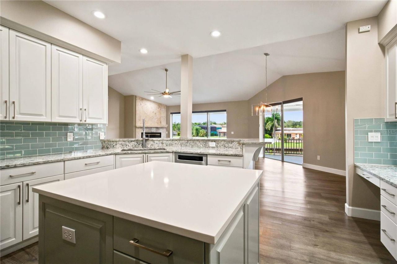 5544 Dinah Lane, Sarasota, FL 34231 Photo