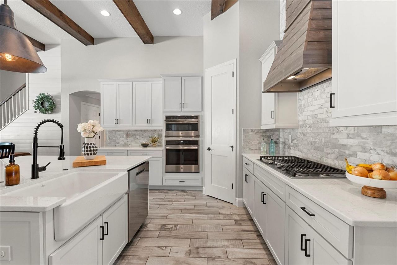 1404 Hamlin Ridge Avenue, Valrico, FL 33596 Photo