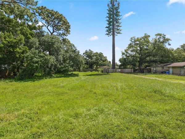 13805 N 20TH STREET , TAMPA, FL 33613