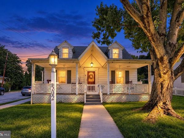502 NOBLE STREET, LEBANON, PA 17042