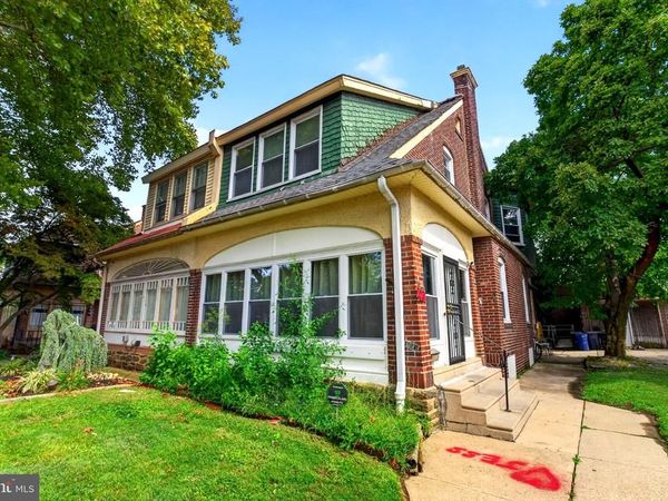 1021 ALLENGROVE, PHILADELPHIA, PA 19124
