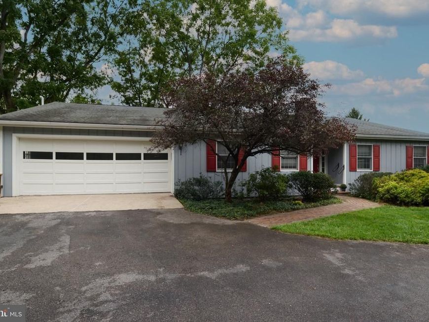 645 Royal Circle , State College, PA 16801 Main Photo