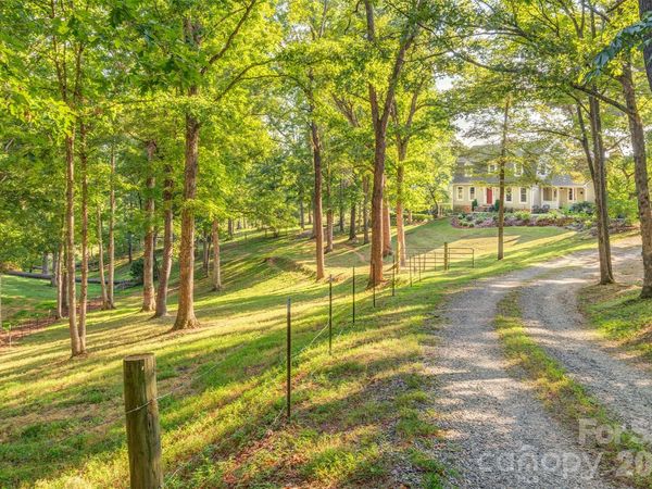 64 Greenridge Road, Weaverville, NC 28787