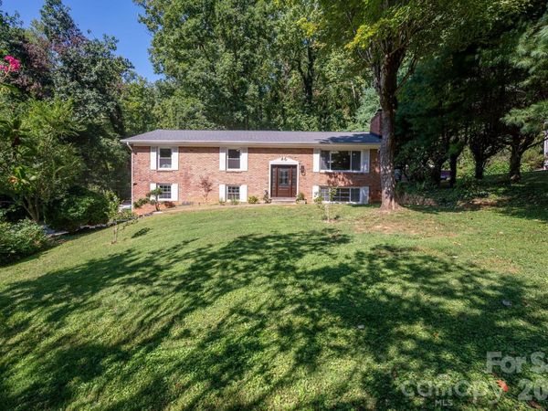 65 Beechwood Road, Asheville, NC 28805