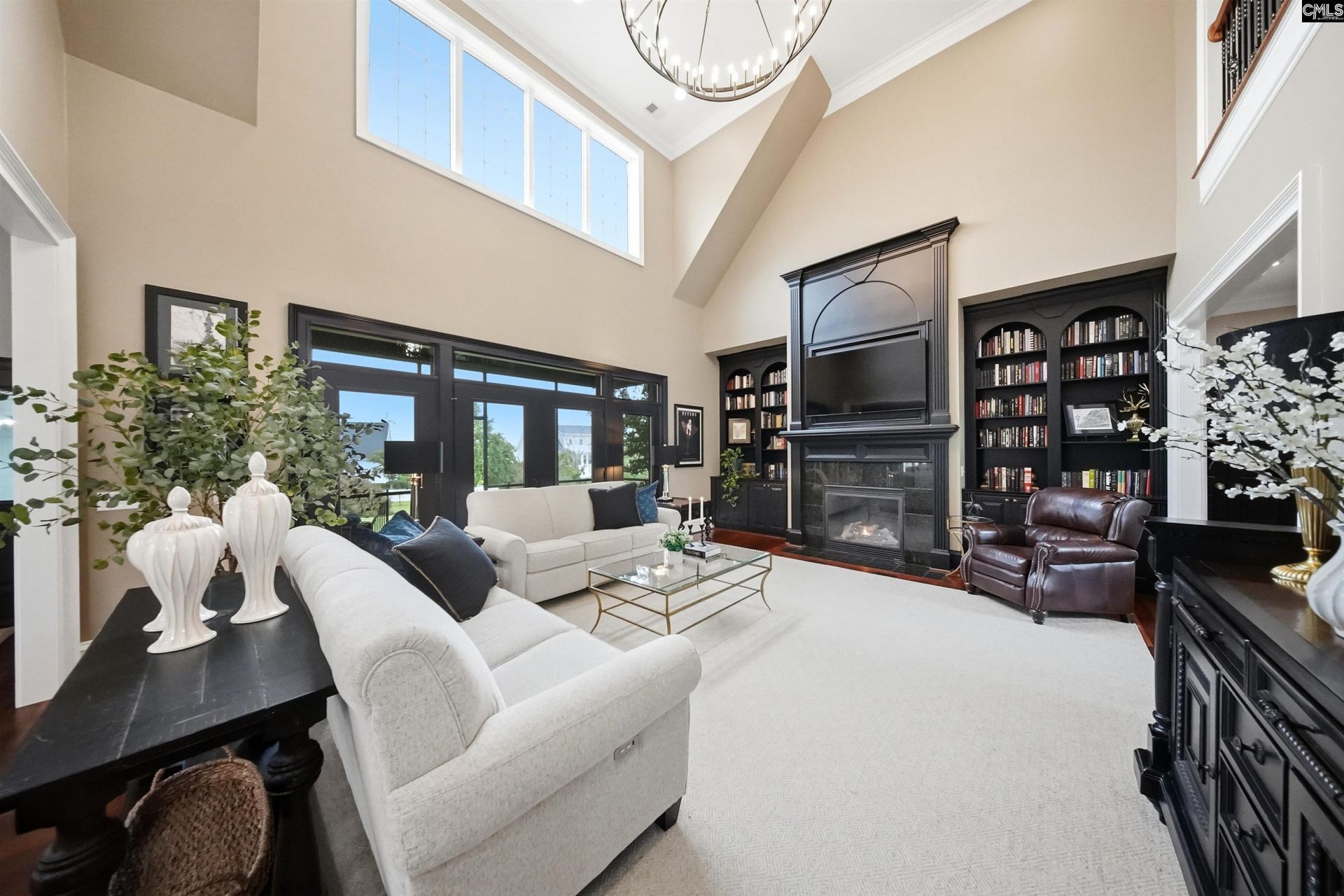 326 Waters Edge Court  Photo 12