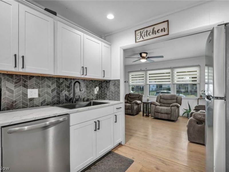 4307 Talbot Lane, Lorain, OH 44055 Photo 14