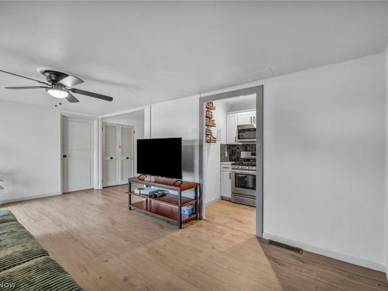 4307 Talbot Lane, Lorain, OH 44055 Photo 28