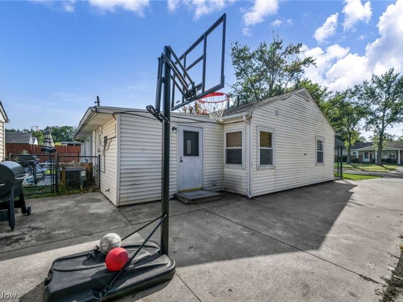 4307 Talbot Lane, Lorain, OH 44055 Photo 33