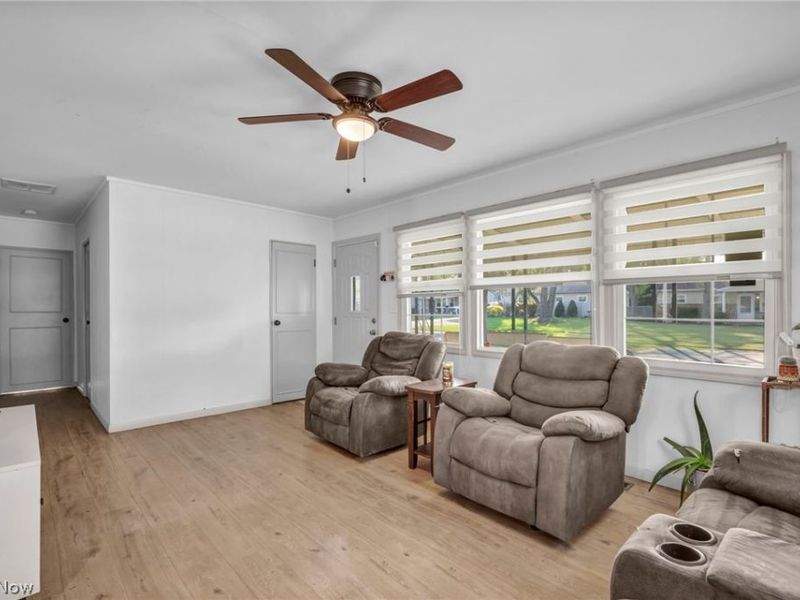 4307 Talbot Lane, Lorain, OH 44055 Photo 7