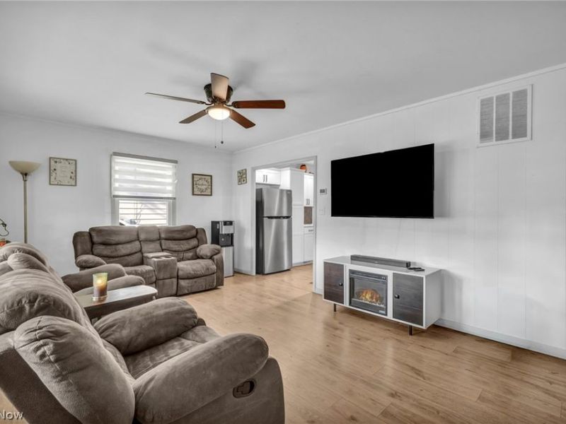 4307 Talbot Lane, Lorain, OH 44055 Photo 8