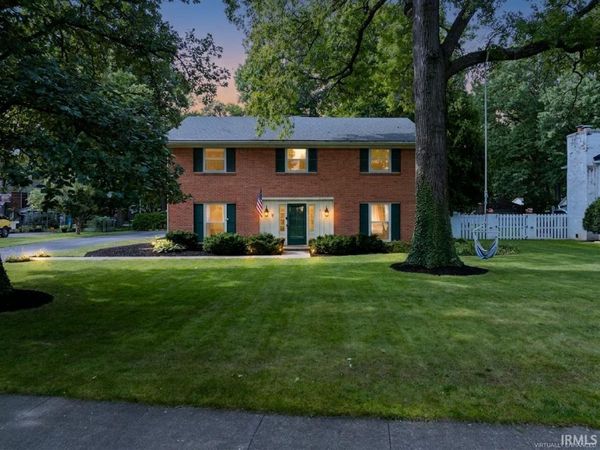 2705 W Twickingham Drive, Muncie, IN 47304