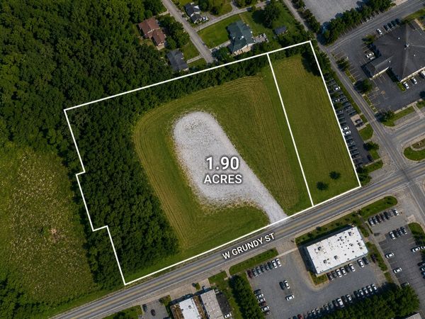 220 W Grundy St , Tullahoma, TN 37388