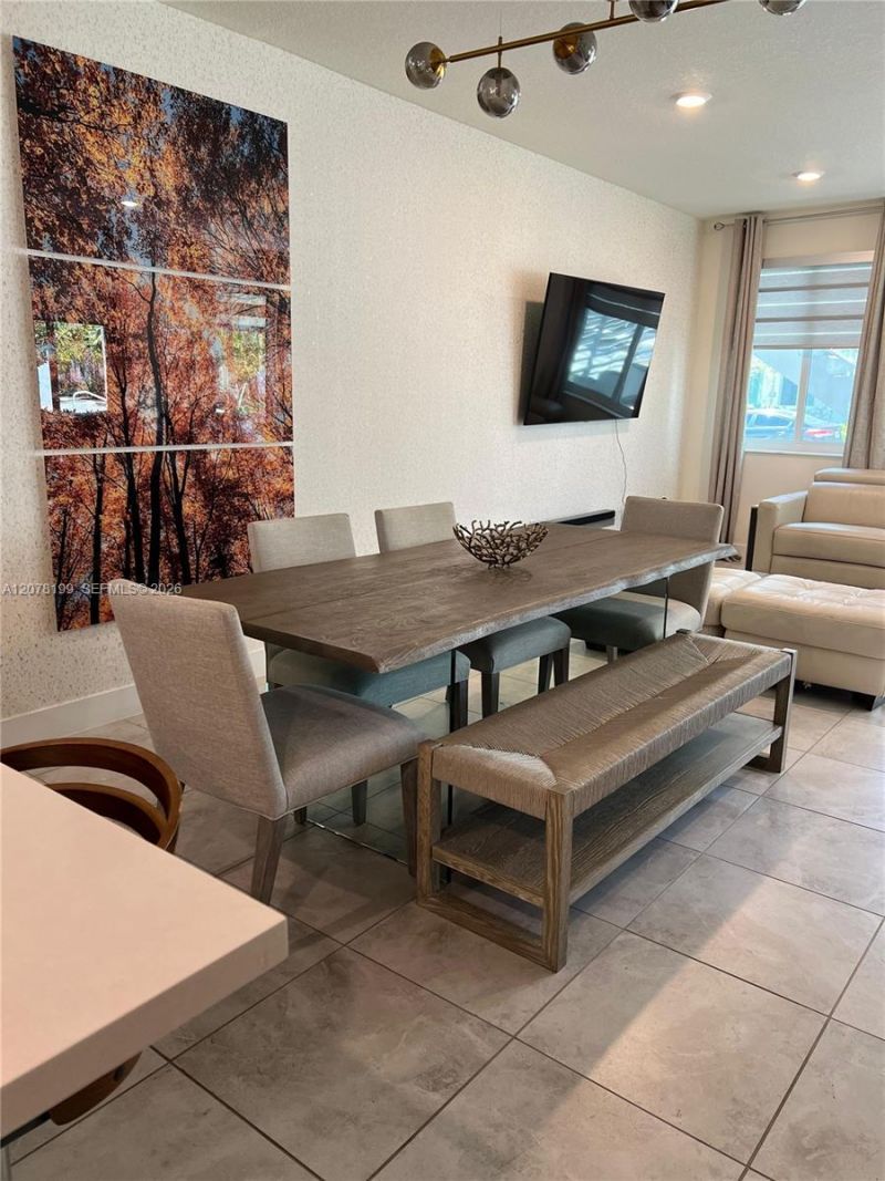 6421 NW 102nd Path, Unit 101, Doral, FL 33178 Photo