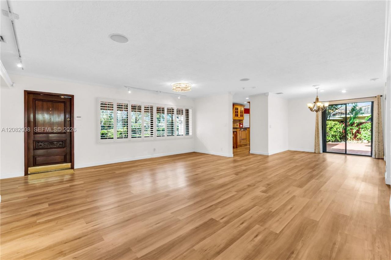 2533 NE 35th Dr, Fort Lauderdale, FL 33308 Photo