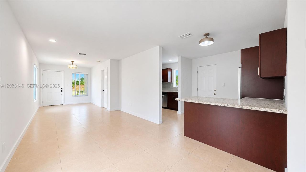 3558 SW 26th St , Unit 3558, Miami, FL 33133 Photo