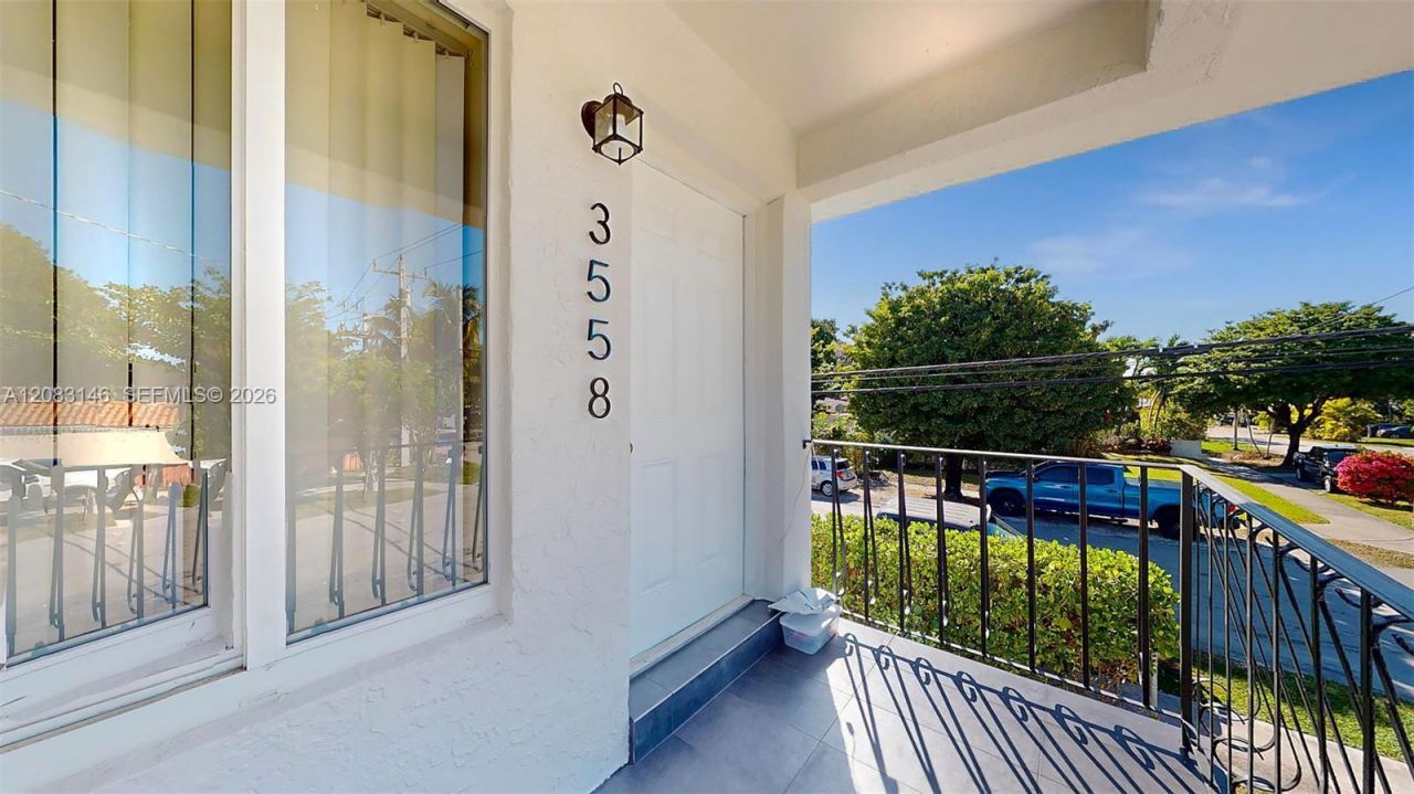 3558 SW 26th St , Unit 3558, Miami, FL 33133 Photo