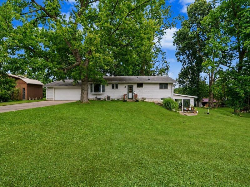 2305 Lakecrest Drive, Mansfield, OH 44903 Photo 2