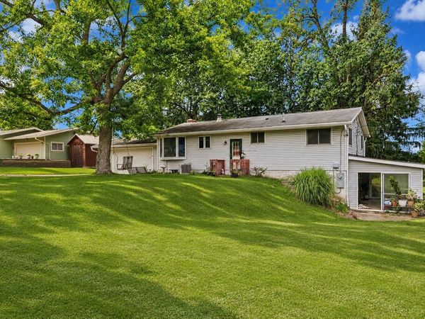 2305 Lakecrest Road, Mansfield, OH 44903
