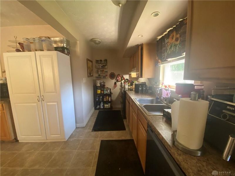 856 Creighton Avenue, Dayton, OH 45410 Photo 3