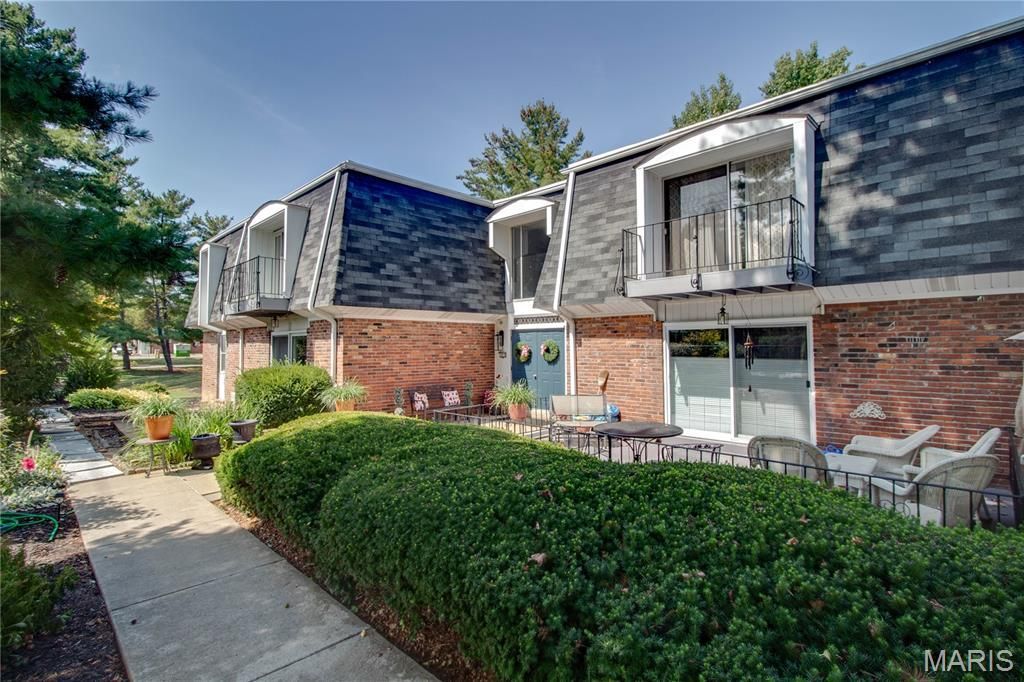 1916 W Delmar Avenue, Unit A, Godfrey, IL 62035 Main Photo