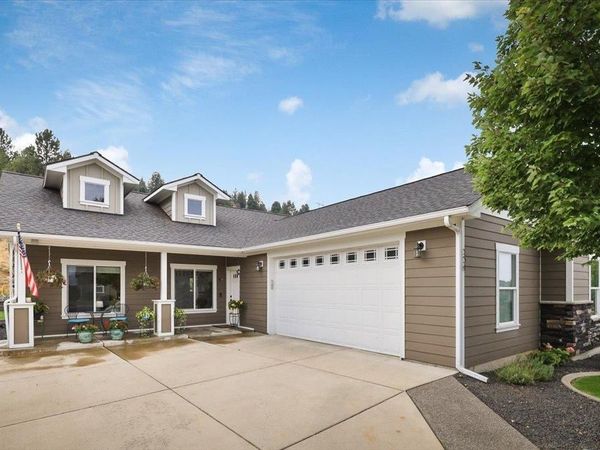 154 S Legacy Ridge Dr, Liberty Lake, WA 99019