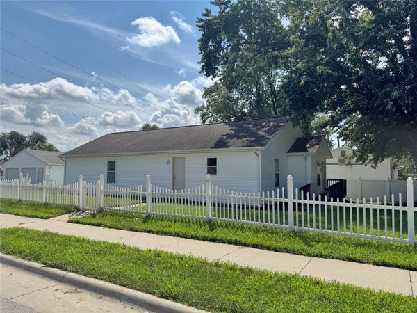 140 Summerhays Street, Tiffin, IA 52052