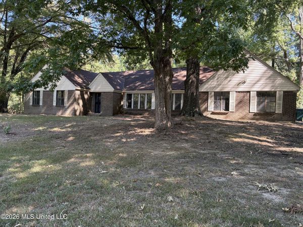 3630 Debbie Drive, Olive Branch, MS 38654