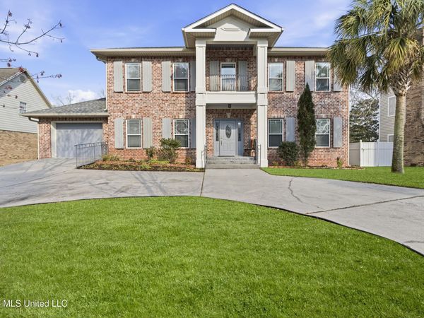 2410 W Shore Drive, Biloxi, MS 39532