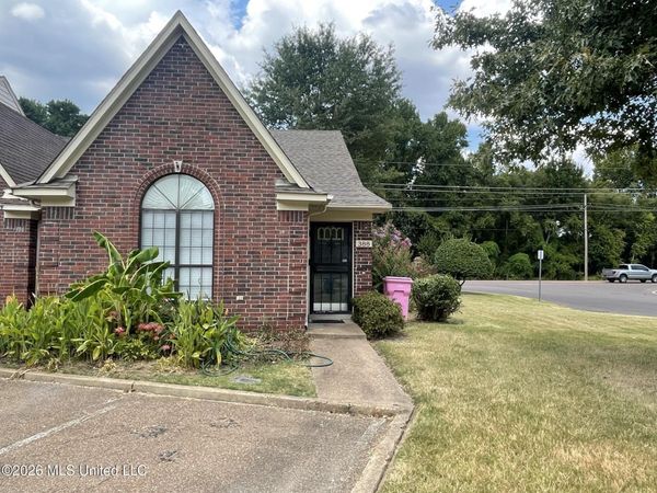 388 W Blair Drive, Southaven, MS 38671