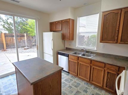 9229 Lone Wolf Circle, Reno, NV 89506 Photo