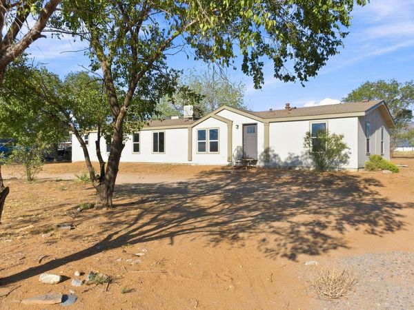 4 Mesita Lane , Los Lunas, NM 87031