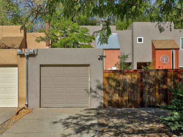 5439 6th Street NW, Albuquerque, NM 87107